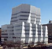 ساختمان ایاک فرانک گه ری؛ بی مکانی و هرمنوتیک زیبایی شناسی صنعتی